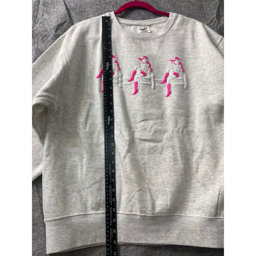 Pacific & Co Heather Gray Pink Skeleton Cowgirl Embroidered Sweatshirt XL - Picture 11 of 14